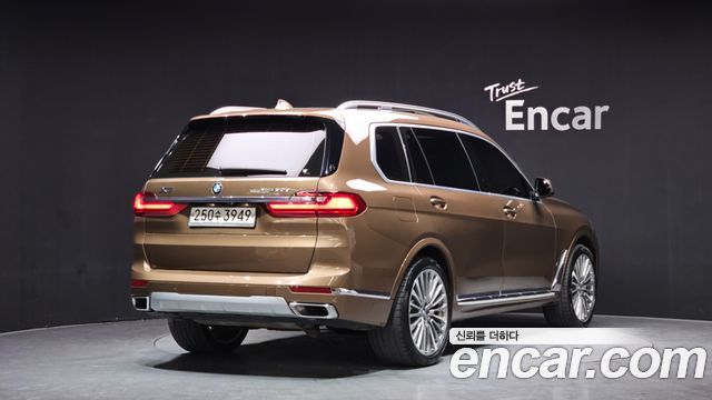 BMW X7 xDrive 30d Design Pure Excellent 6-Seater — пробег 120 941 км — фото 2 из 5
