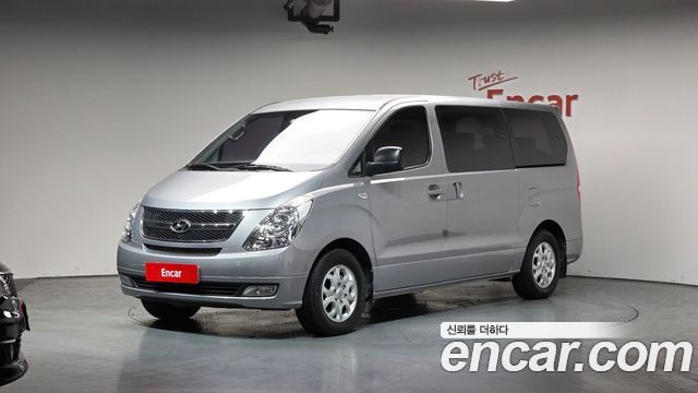 Hyundai Starex 11-Seater Wagon CVX Luxury — пробег 93 054 км — фото 1 из 5