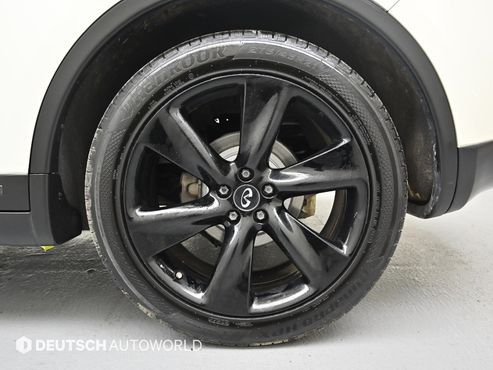 Infiniti QX70 3.7 AWD Special Edition — пробег 105 965 км — фото 5 из 5