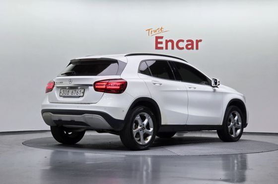 Mercedes-Benz GLA-Class GLA220 — пробег 42 999 км — фото 2 из 5