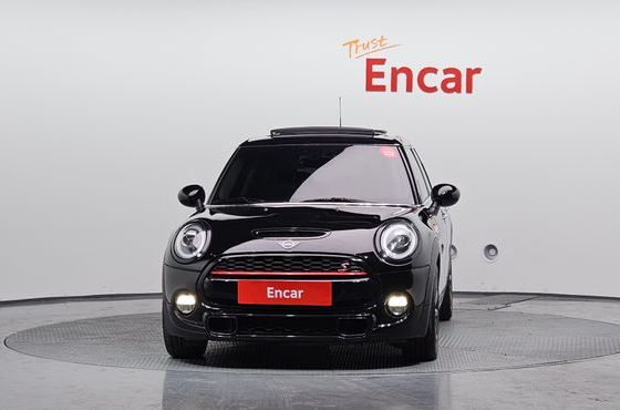 Mini Cooper 5Door Standard 3rd — пробег 82 893 км — фото 3 из 5