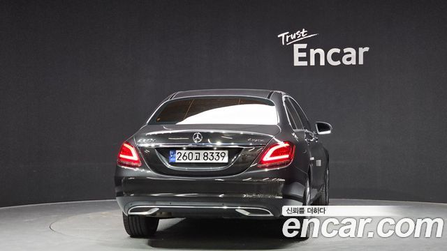 Mercedes-Benz C-Class из Кореи Encar