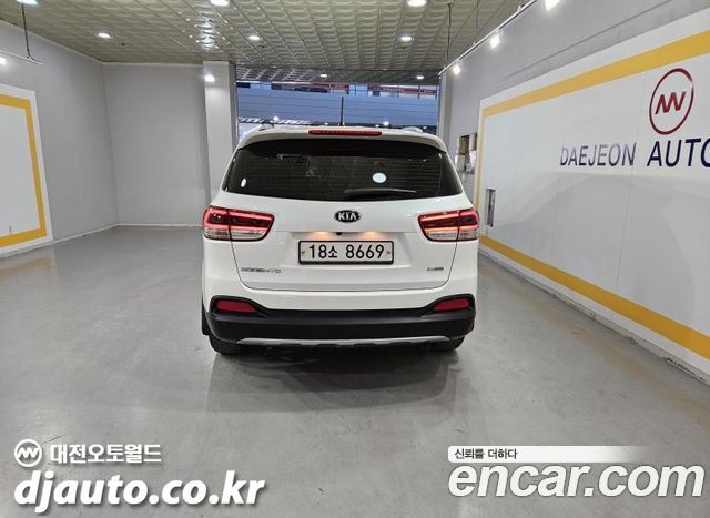 Kia Sorento Diesel 2.0 2WD Prestige — пробег 141 693 км — фото 3 из 5