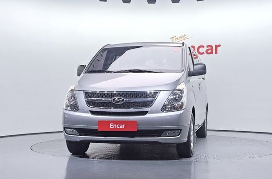 Hyundai Starex 12-Seater Wagon CVX Luxury — пробег 205 081 км — фото 3 из 5
