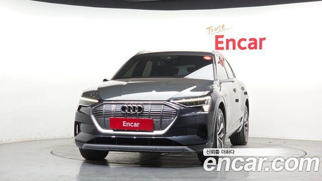 Audi e-tron 55 Quattro — пробег 46 970 км — фото 3 из 5