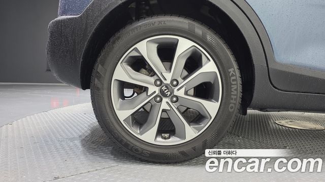 Kia Stonic из Кореи Encar