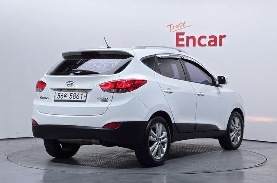 Hyundai Tucson Diesel 2WD LX20 Premier — пробег 238 735 км — фото 2 из 5