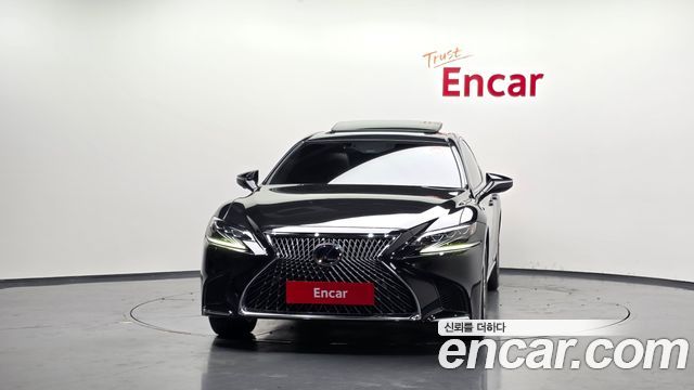 Lexus LS 3.5 Luxury AWD — пробег 201 839 км — фото 3 из 5