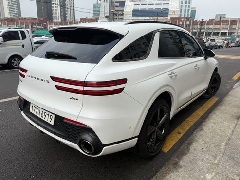 Genesis GV70 2.5T Gasoline AWD — пробег 45 600 км — фото 3 из 5