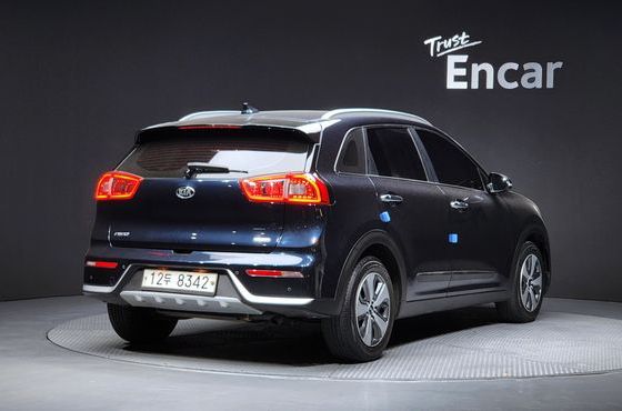 Kia Niro Noblesse — пробег 147 644 км — фото 2 из 5