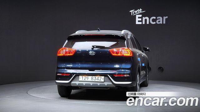 Kia Niro Noblesse — пробег 147 644 км — фото 4 из 5