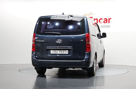 Hyundai Starex Wagon 11-Seater Smart — пробег 76 150 км — фото 4 из 5