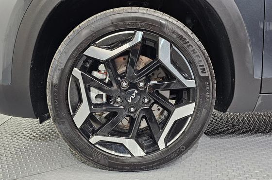 Kia Seltos Gasoline 1.6 Turbo 4WD Signature — пробег 60 104 км — фото 5 из 5