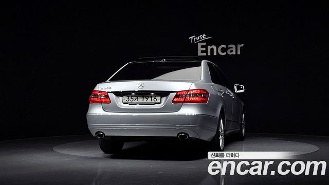 Mercedes-Benz E-Class из Кореи Encar
