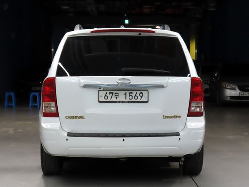 Kia Carnival New Carnival Limousine GLX — пробег 264 003 км — фото 3 из 5