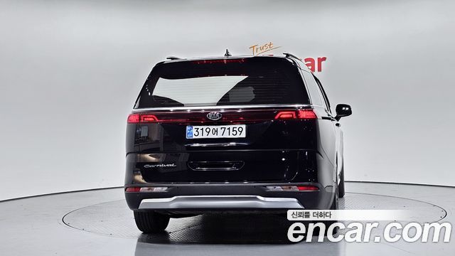 Kia Carnival из Кореи Encar