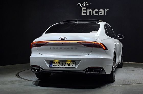 Hyundai Grandeur Calligraphy — пробег 92 188 км — фото 4 из 5