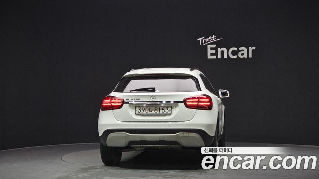 Mercedes-Benz GLA-Class из Кореи Encar