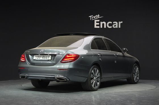 Mercedes-Benz E-Class E450 4MATIC Exclusive — пробег 151 793 км — фото 2 из 5