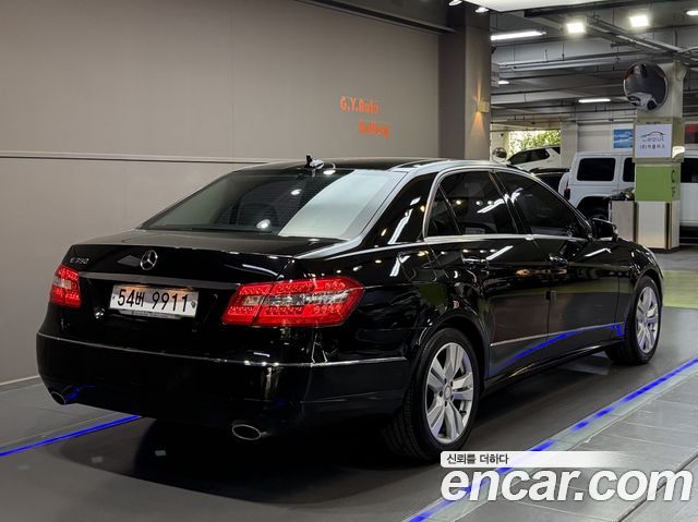 Mercedes-Benz E-Class из Кореи Encar