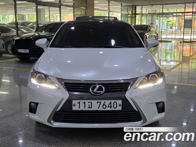 Lexus CT200h из Кореи Encar