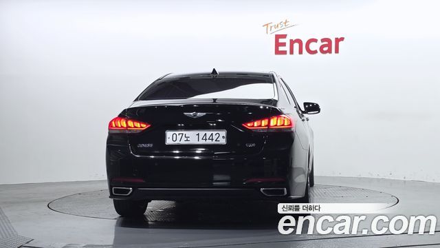 Hyundai Genesis из Кореи Encar