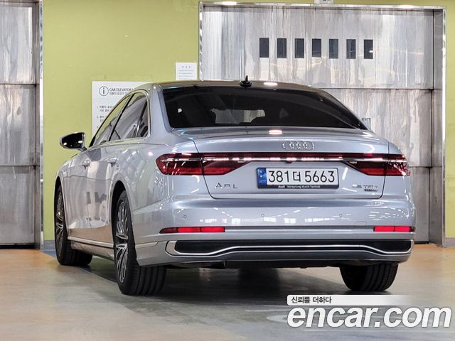 Audi A8 55 TFSI Quattro LWB — пробег 4 100 км — фото 5 из 5