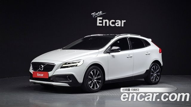 Volvo V40 из Кореи Encar