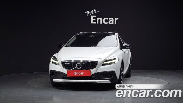 Volvo V40 из Кореи Encar