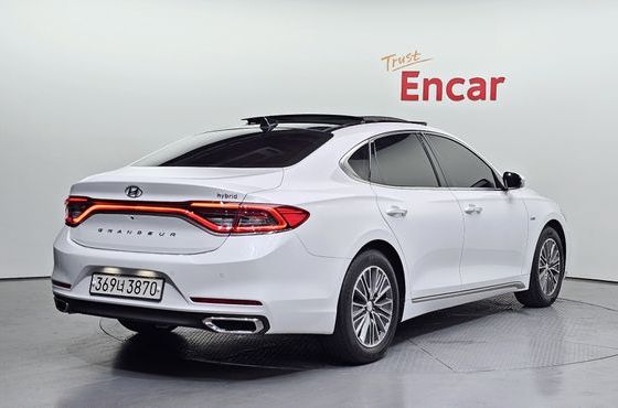 Hyundai Grandeur Premium — пробег 101 644 км — фото 2 из 5