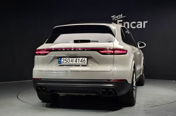 Porsche Cayenne 3.0 — пробег 13 858 км — фото 4 из 5