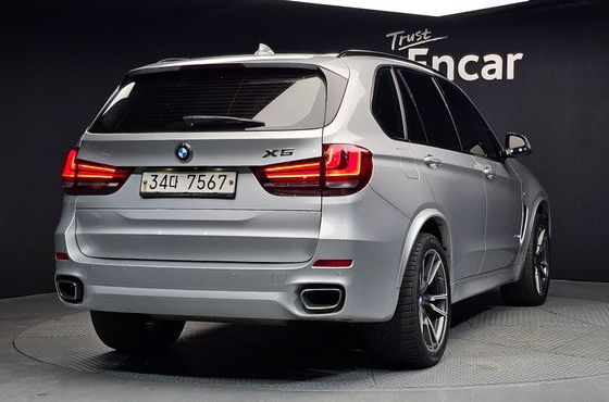 BMW X5 xDrive 30d M Sport package — пробег 195 942 км — фото 2 из 5
