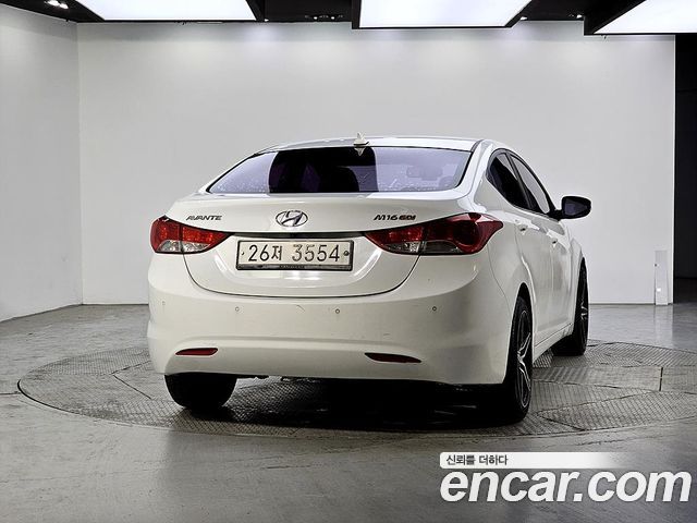 Hyundai AVANTE M16 GDI Deluxe — пробег 163 000 км — фото 3 из 5