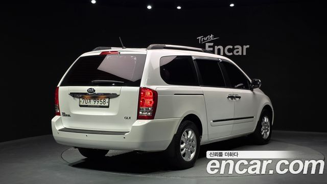 Kia Carnival из Кореи Encar