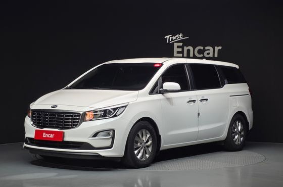 Kia Carnival 11-Seater Deluxe — пробег 80 991 км — фото 1 из 5
