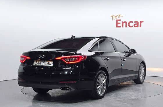Hyundai Sonata 2.0 Smart — пробег 73 542 км — фото 2 из 5