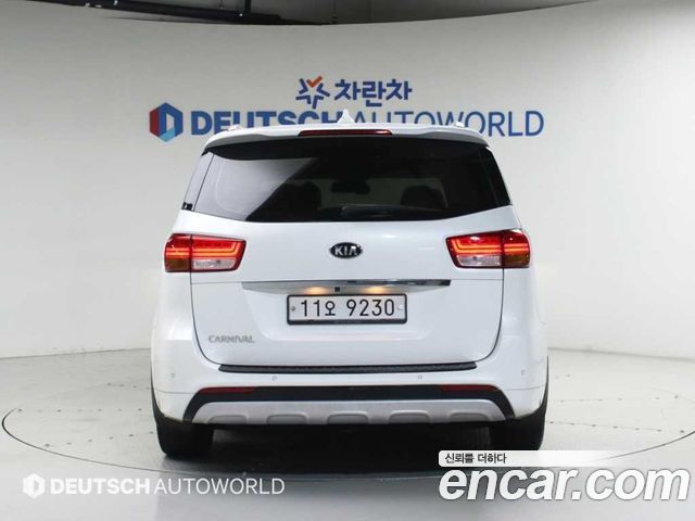 Kia Carnival из Кореи Encar