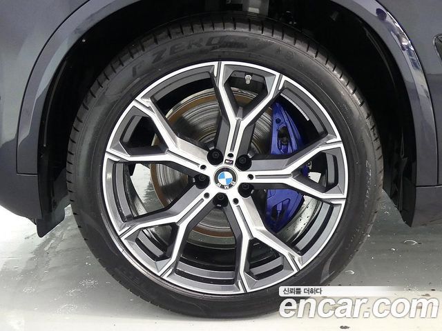 BMW X5 xDrive 30d M Sport — пробег 77 км — фото 5 из 5