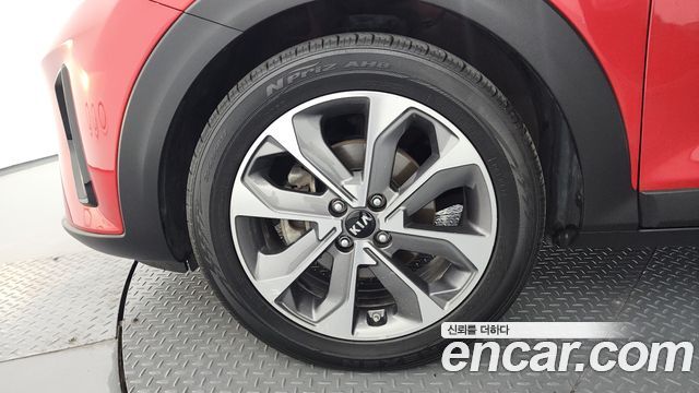 Kia Stonic из Кореи Encar