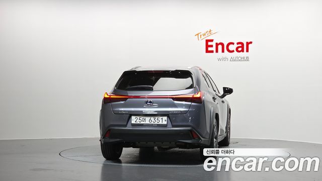 Lexus UX из Кореи Encar