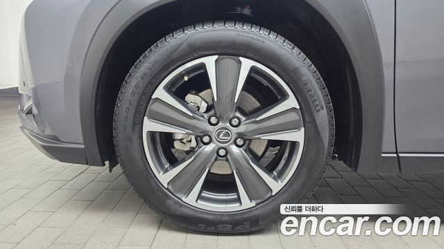 Lexus UX из Кореи Encar