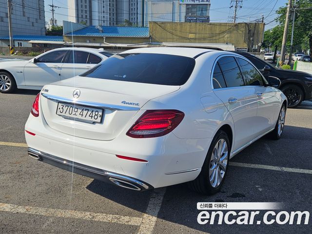 Mercedes-Benz E-Class из Кореи Encar