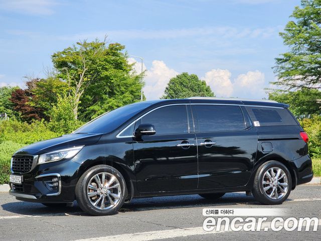 Kia Carnival из Кореи Encar