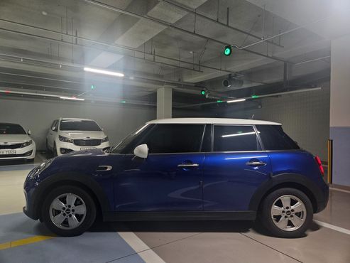 Mini Cooper 5Door Standard 3rd — пробег 36 000 км — фото 3 из 5