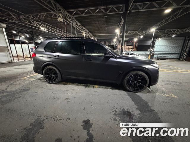 BMW X7 M60i xDrive M sport 6STR — пробег 9 650 км — фото 1 из 5