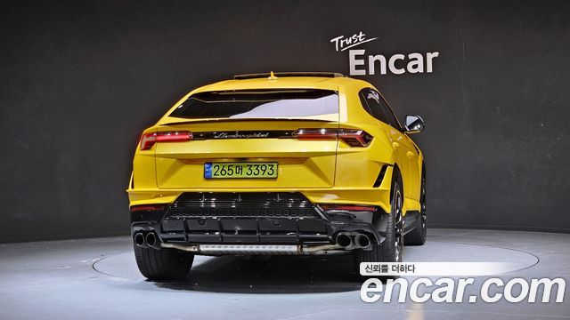 Lamborghini Urus 4.0 V8 S — пробег 7 875 км — фото 4 из 5