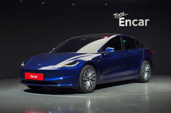 Tesla Model 3 RWD — пробег 43 752 км — фото 1 из 5