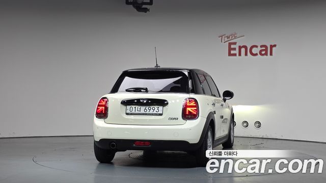 Mini Cooper из Кореи Encar