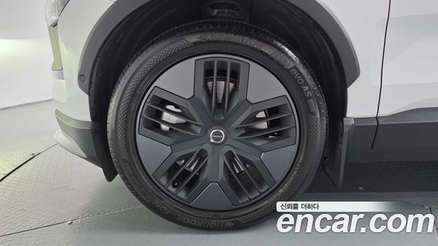 Volvo EX30 из Кореи Encar