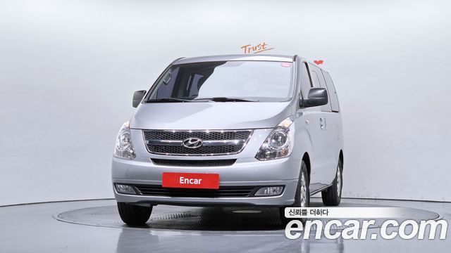 Hyundai Starex 11-Seater Wagon CVX Luxury — пробег 135 839 км — фото 3 из 5
